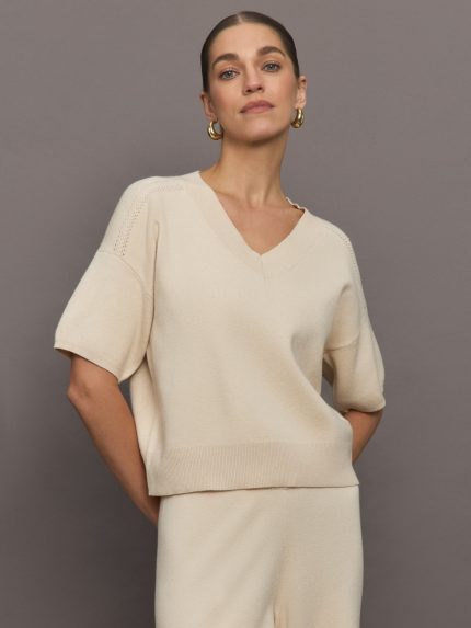 Isla Short Sleeve V-neck Pullover - Sand Dollar
