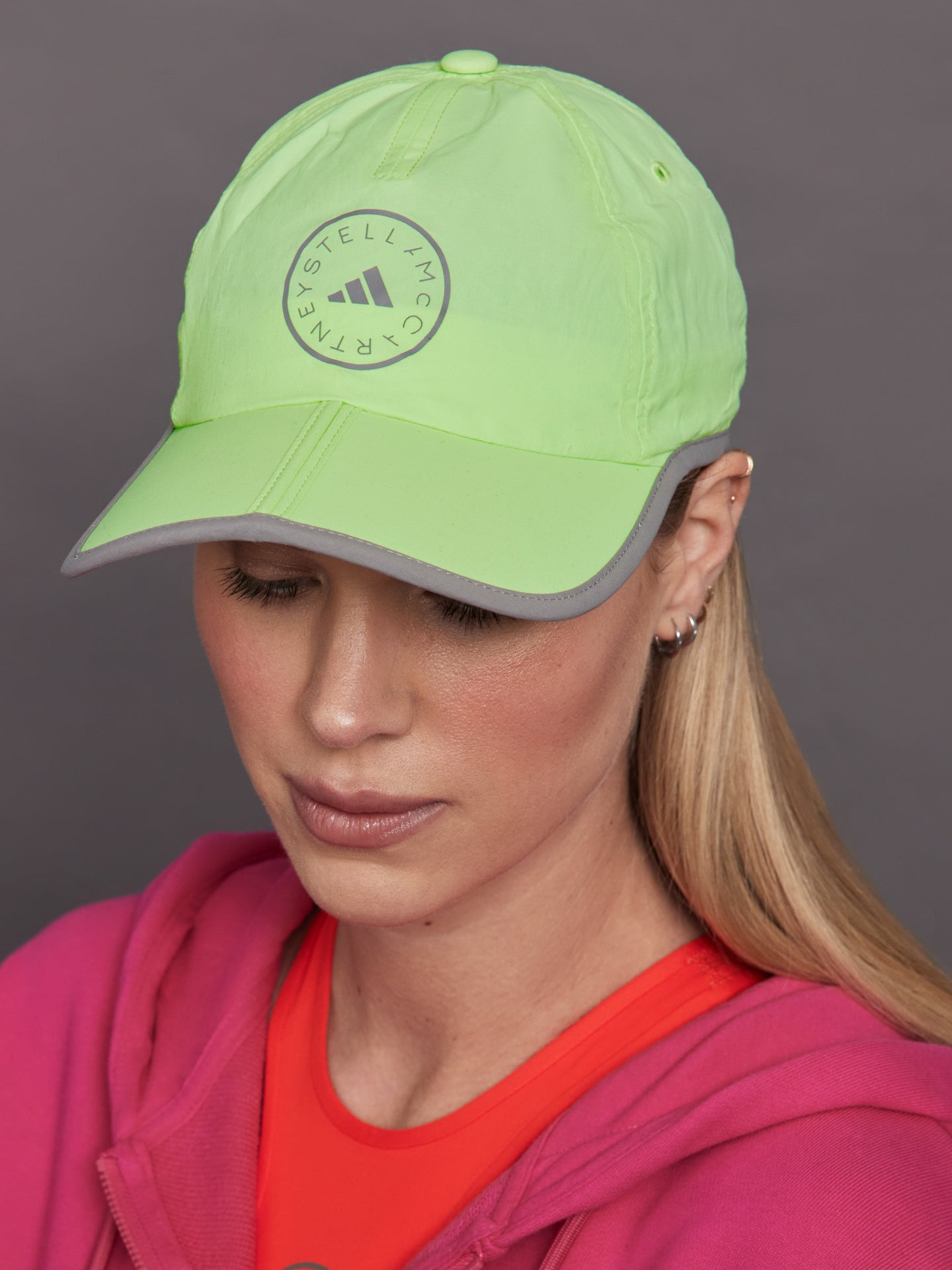 ADID-IS9024-GRNGRYDRK-adidas-by-Stella-McCartney-Run-Cap-color-green-spark-dove-grey_26116-Edit adidas by Stella McCartney Run Cap - Green Spark/Dove Grey - Image 1