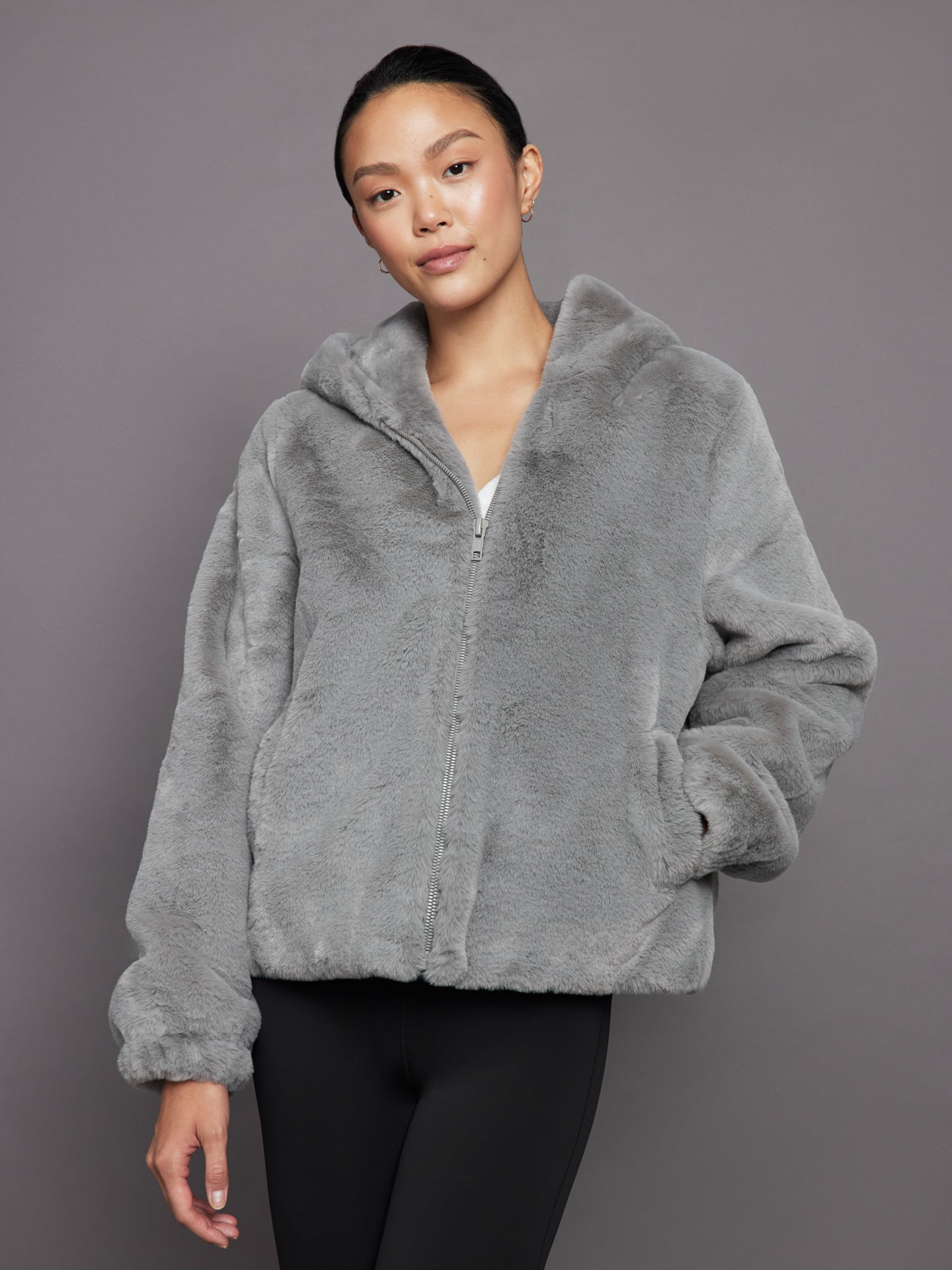 APPA-F22193SM-GREYGRYLT-Luz-color-Smoke_8981 Luz - Smoke - Image 1