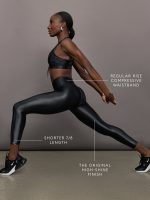 Regular Rise 7/8 Legging in Takara Shine - Black - Image 4