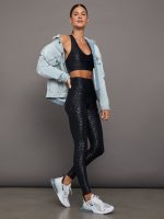 Action Bra 2.0 in Leopard Takara Shine - Black - Image 5