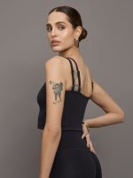 V-Neck Tank in Ribbed Melt - Black - Image 4