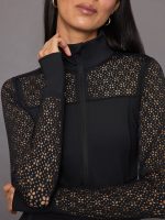 Laser Cut Zip L/S Run Top in Diamond Compression - Black - Image 4