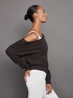 Off Shoulder Sweatshirt in French Terry - Dark Oak - Image 4