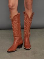 THE ALPINE BOOT - BROWN - Image 3
