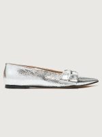 Silver flat shoe with a bow on the top.