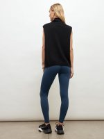 Tova Vest - Black - Image 3