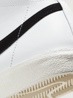 Nike Blazer Mid '77 Vintage - WHITE/BLACK-SAIL - Image 4