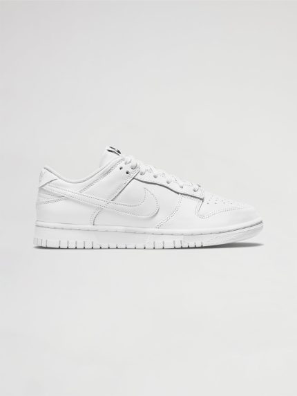 Nike Dunk Low - WHITE/WHITE-WHITE