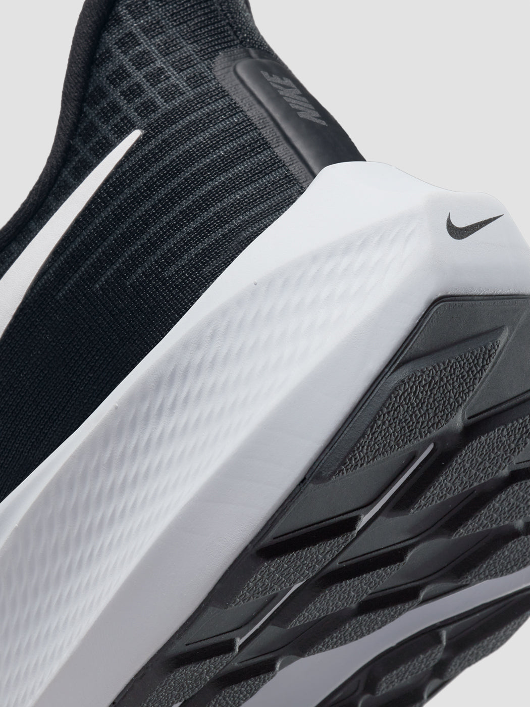 Nike Pegasus 39 - Black/White-Dk Smoke Grey - Image 5
