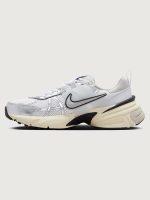 Nike V2k Run - Summit White/Metallic Silver - Image 4