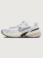 Nike V2k Run - Summit White/Metallic Silver - Image 9