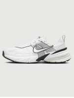 W Nike V2K Run - White/White-Platinum Tint-Summit White-Black - Image 9