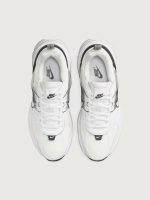 W Nike V2K Run - White/White-Platinum Tint-Summit White-Black - Image 10