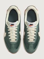 Nike Pacific - Vintage Green/Pale Ivory-Gum Light Brown - Image 9
