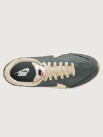 Nike Pacific - Vintage Green/Pale Ivory-Gum Light Brown - Image 10