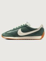 Nike Pacific - Vintage Green/Pale Ivory-Gum Light Brown - Image 6