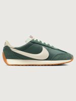Nike Pacific - Vintage Green/Pale Ivory-Gum Light Brown - Image 3