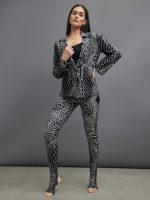 SINGLE BREASTED STRAIGHT FIT JACKET - STUDS - Image 7