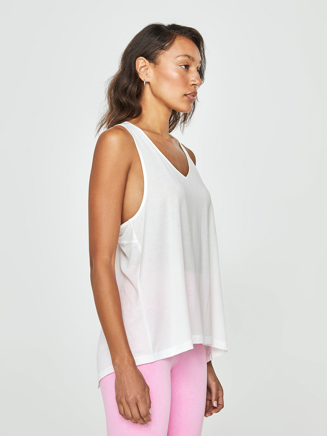 Move Split Back Yoga Vest Top - Lily White - Image 4