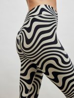 Black and White Wave Duoknit Tall Band Legging - Black And White Wave - Image 7