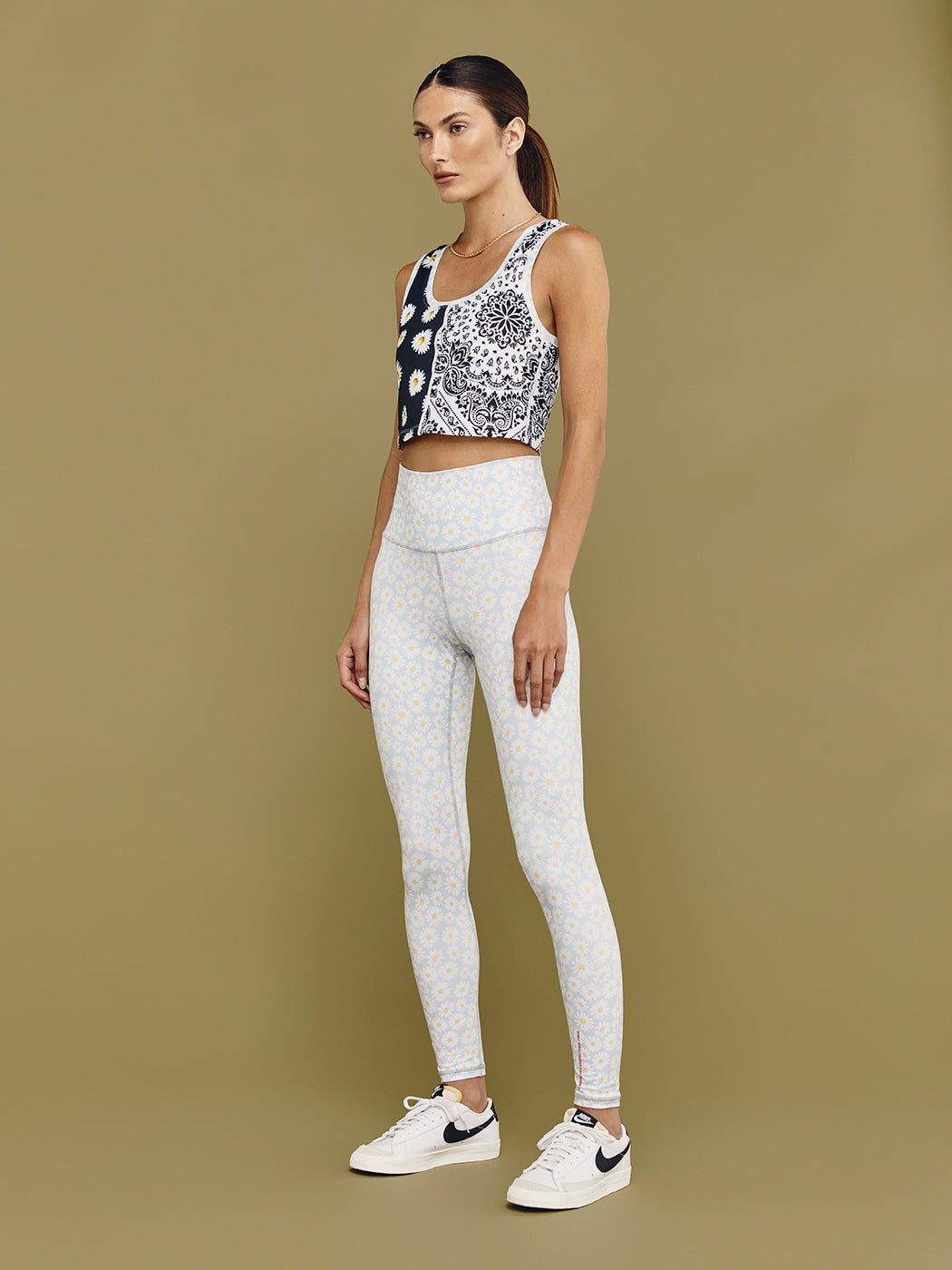 Daisys On Dusty Blue TLC Legging - Daisys On Dusty Blue - Image 10