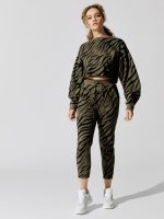 Bali Tiger Hyper Reality Knit Balloon Sleeve Crop Top - Army - Image 3